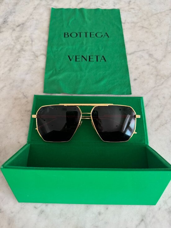 Bottega Veneta Sunglasses main image 9